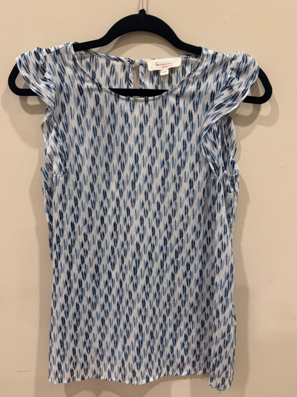 Two By Vince Camuto Short Sleeve Ruffle Top
Size Small